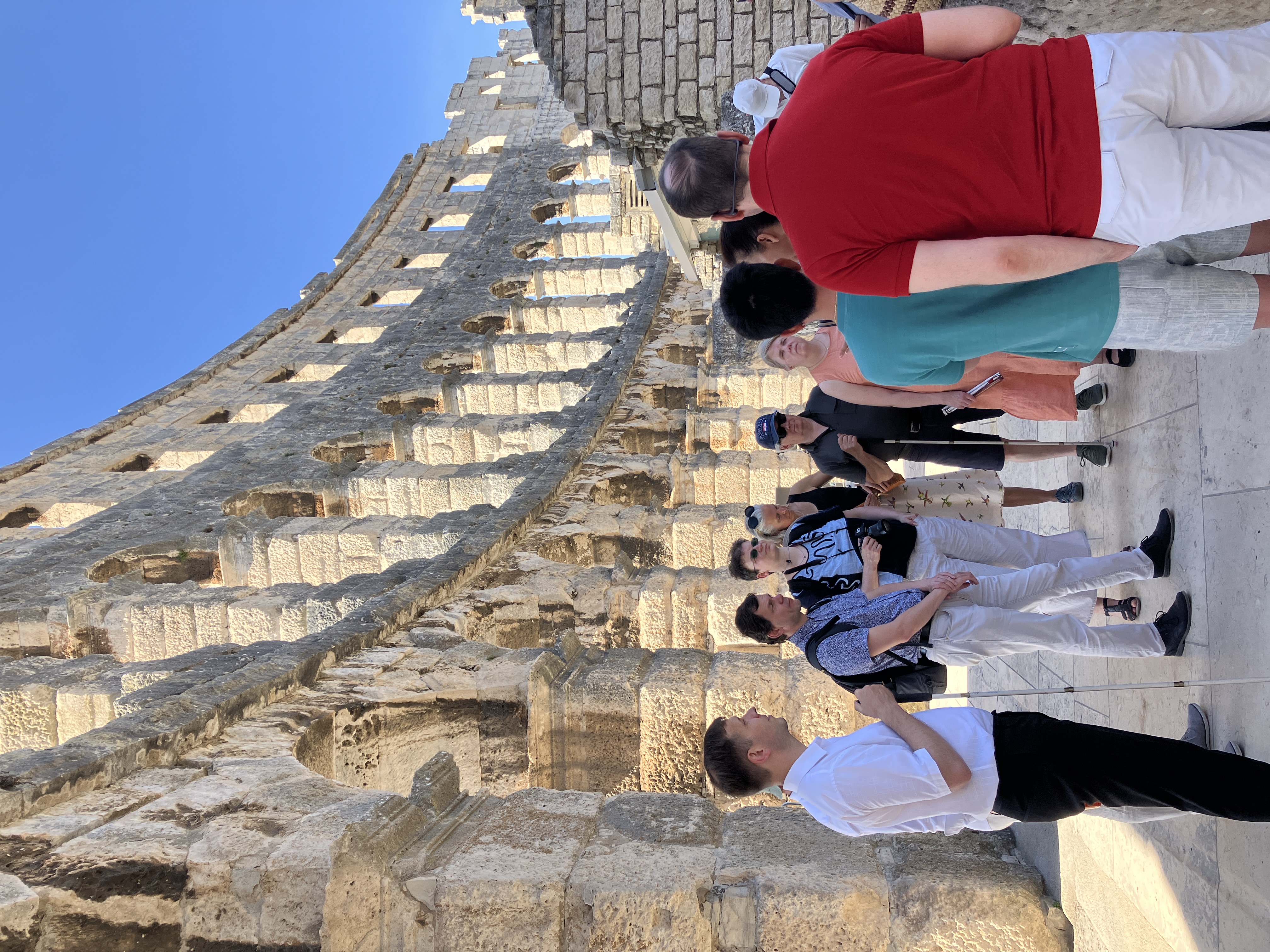 Accessible guided visit in the Pula antique roman arena
