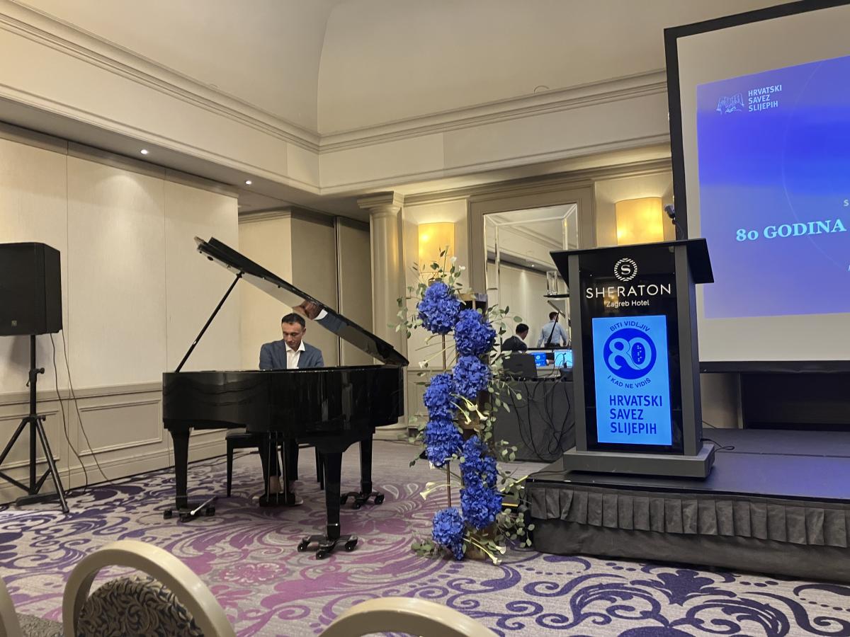 Pianist at CBU 80th Birthday, Sheraton, Zagreb
