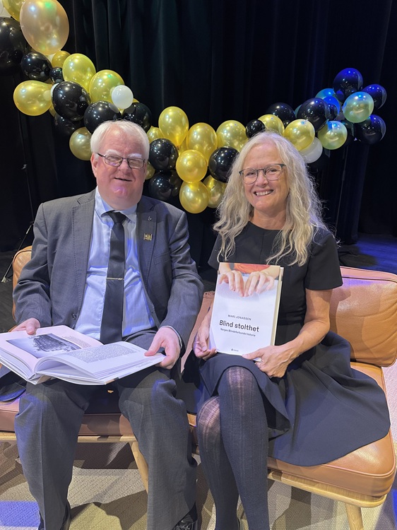 Book Launch: Association President Terje Andre Olsen and author Mari Jonassen at the launch of Blind Pride – The History of the Norwegian Association of the Blind and Partially Sighted. Photo: Thea Bårdsdatter Foslie